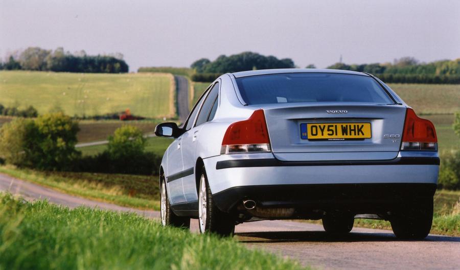  Volvo S60 2001 года  (фото 3 из 3)